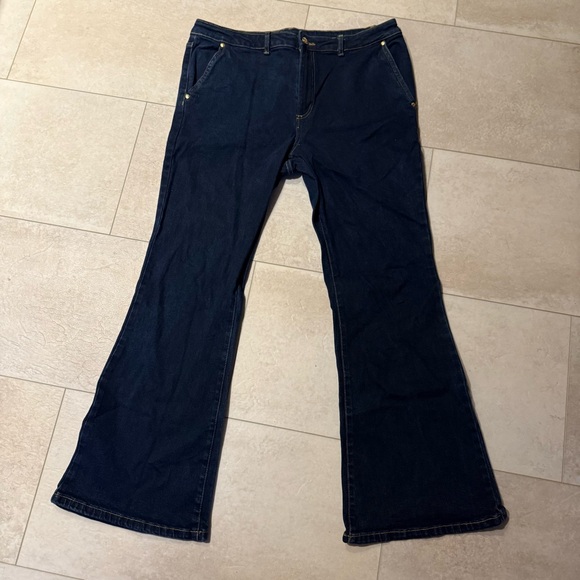 Michael Kors Denim - Michael Kors Dark Blue Flare Jeans 👖✨